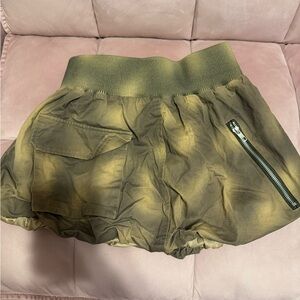Olive Tie-Dye Women's Puffer Mini Skirt